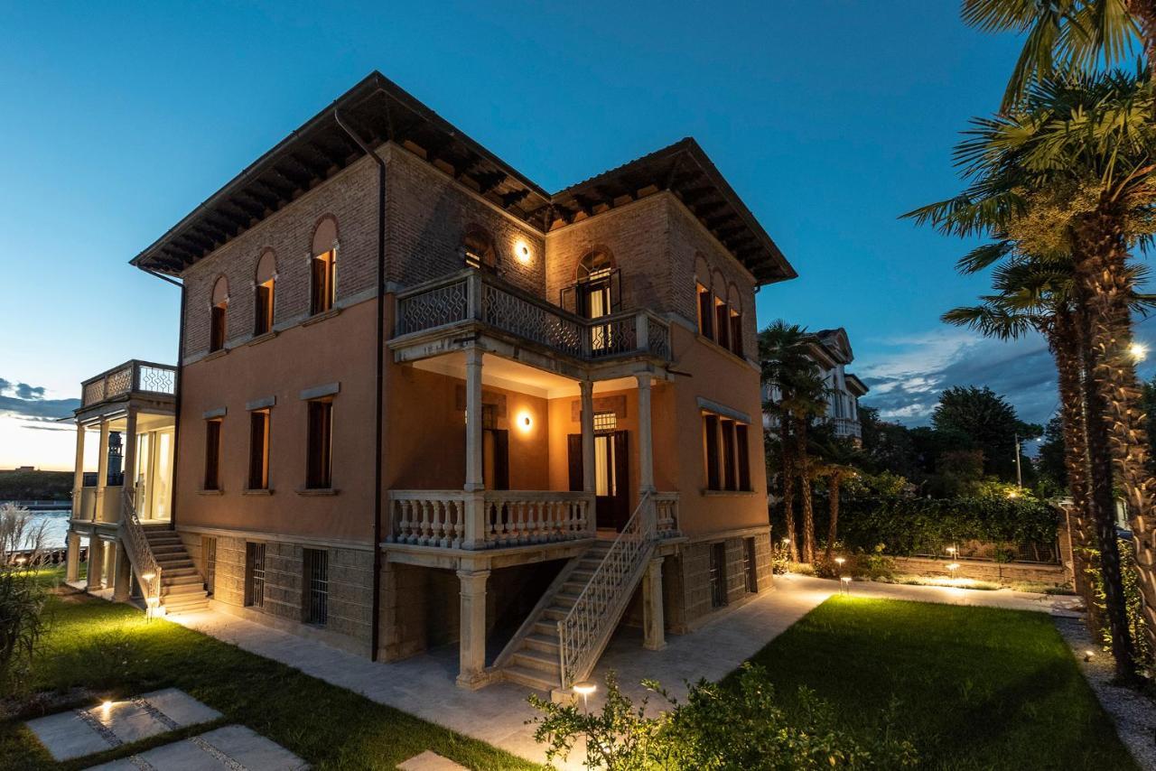 Ca' Delle Contesse - Villa On Lagoon With Private Dock And Spectacular View Venedik-Lido Dış mekan fotoğraf
